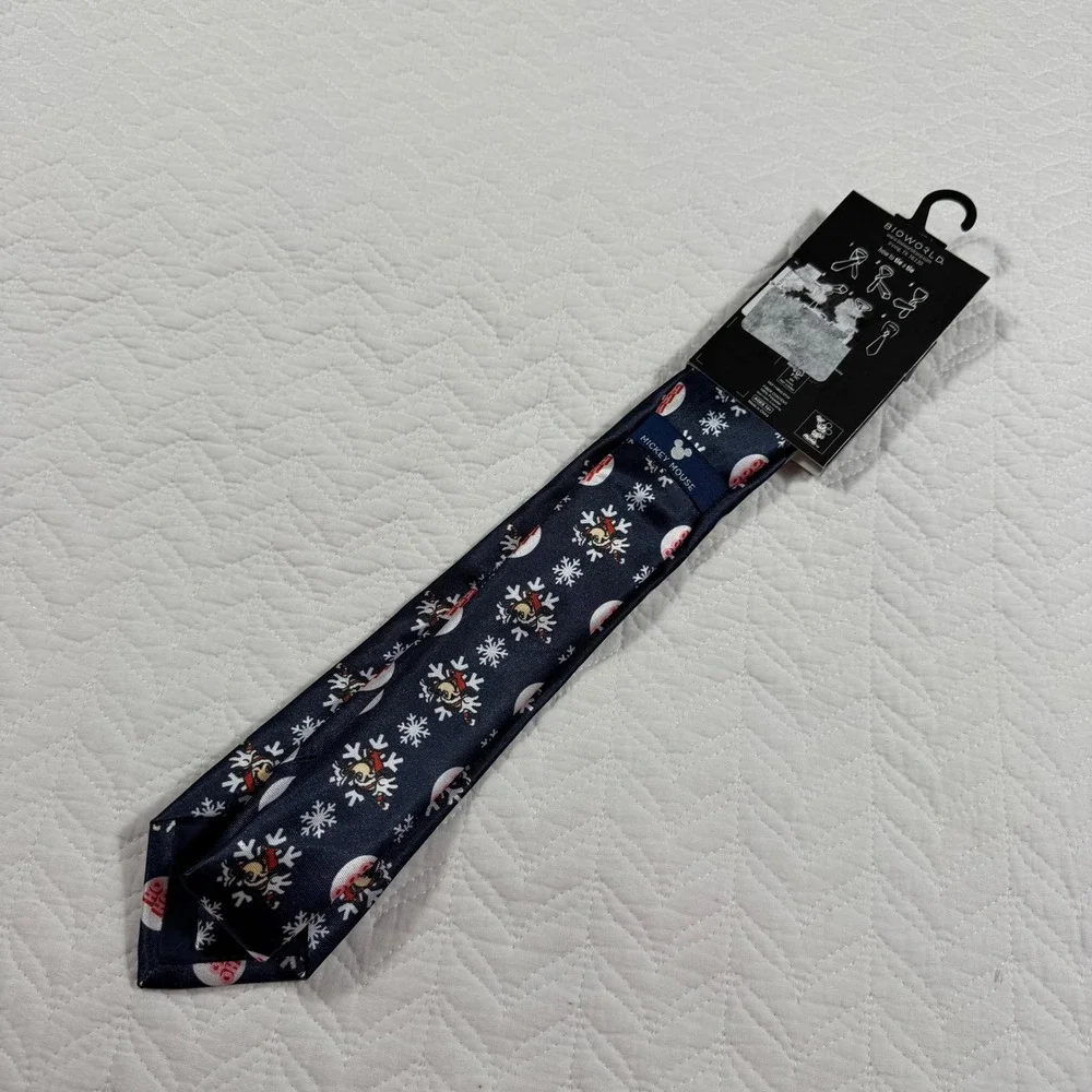 Disney‎ Mickey Mouse Ho Ho Ho Snowflake Neck Tie Kids Christmas Holiday Fun NWT